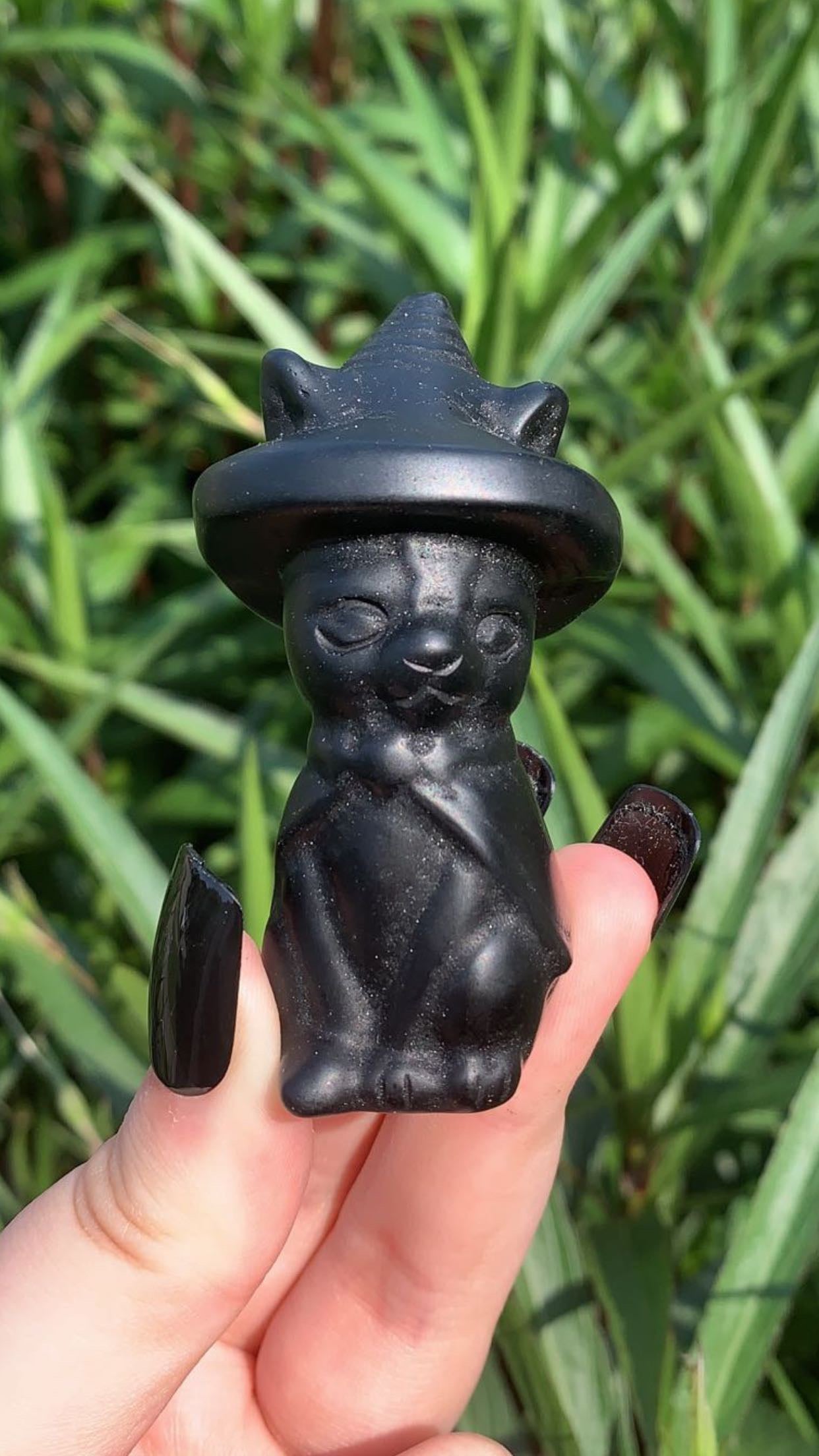 Obsidian Cat With Witch Hat