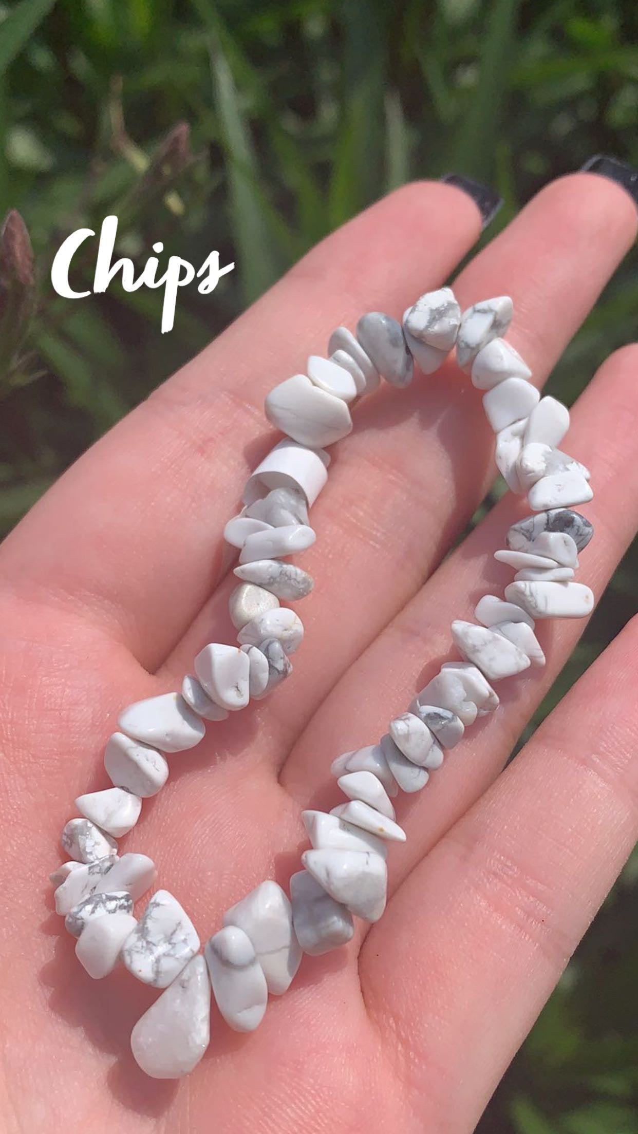 Howlite 8mm and Chips Bracelet